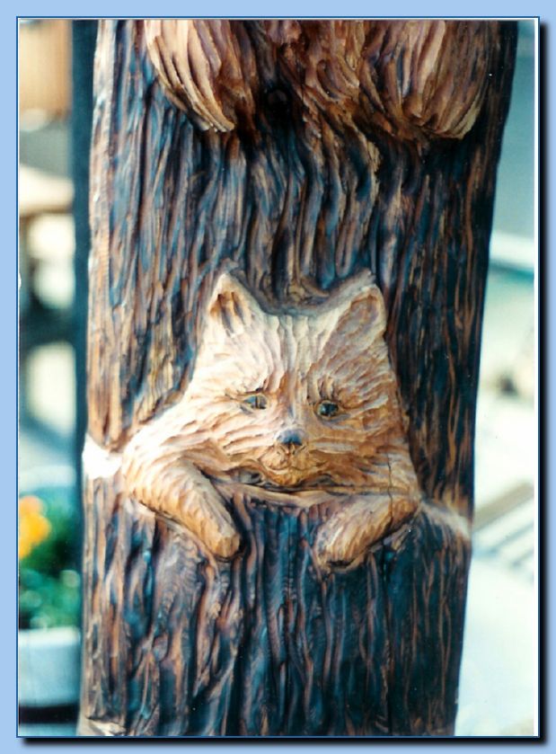 2 091 Totem Non Traditional Animal Pole Archive 08